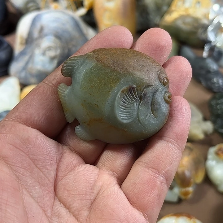 行***者未镶嵌和田玉挂件