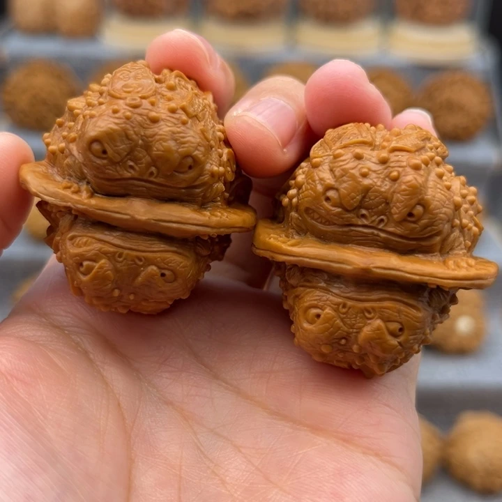 ─***⌵把件核桃1111111111111