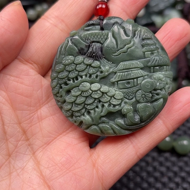 和田玉颈饰未镶嵌