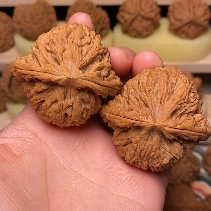 吊坠文玩核桃48球疆
