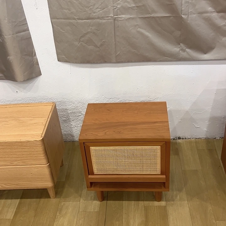 北美样品床头柜不退不换