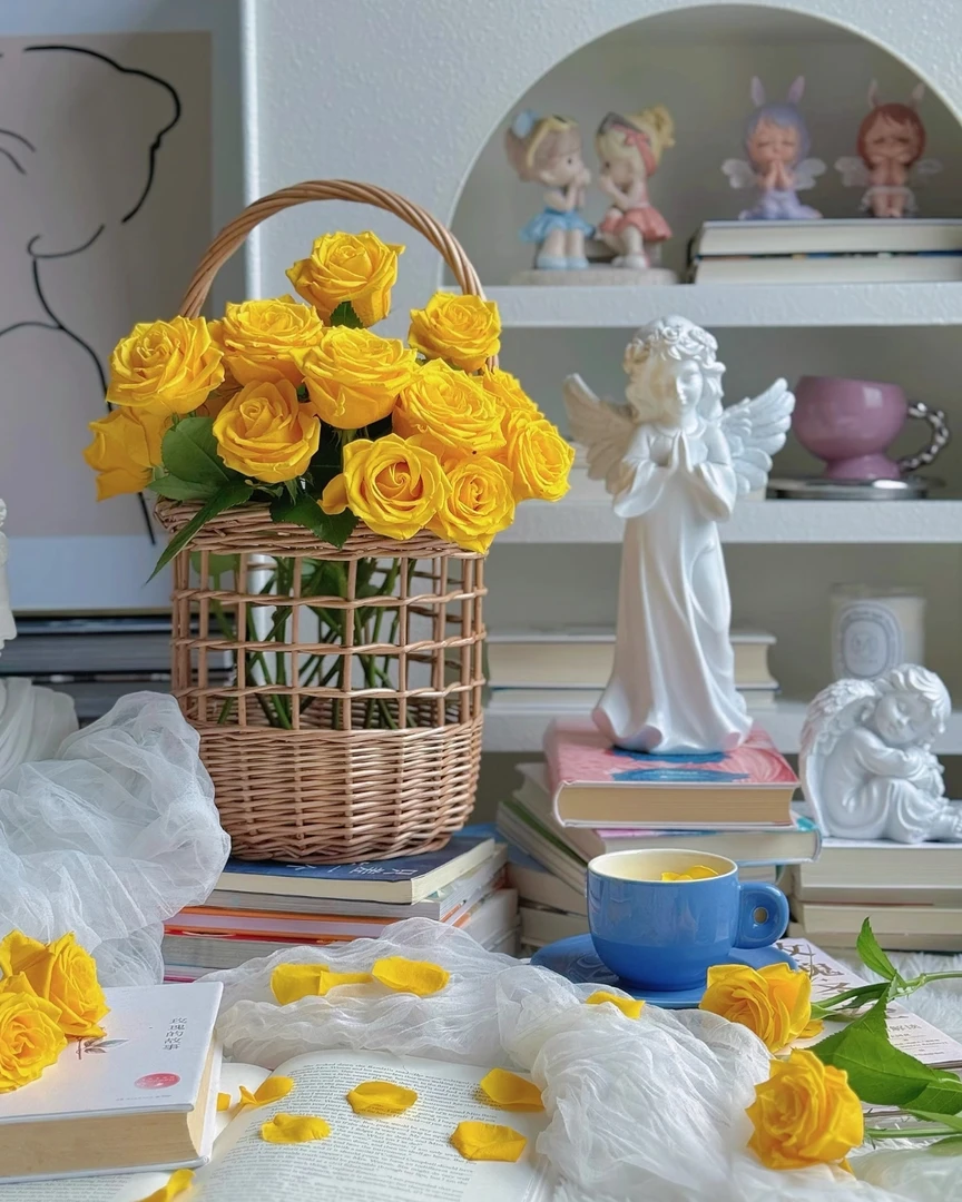 A1【金枝玉叶+碎冰蓝+橙色芭比+洋桔梗+泰迪向日葵+黄莺】