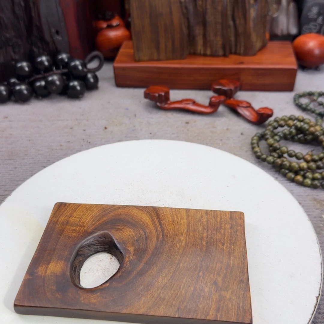 大果紫檀（缅甸花梨）淡*