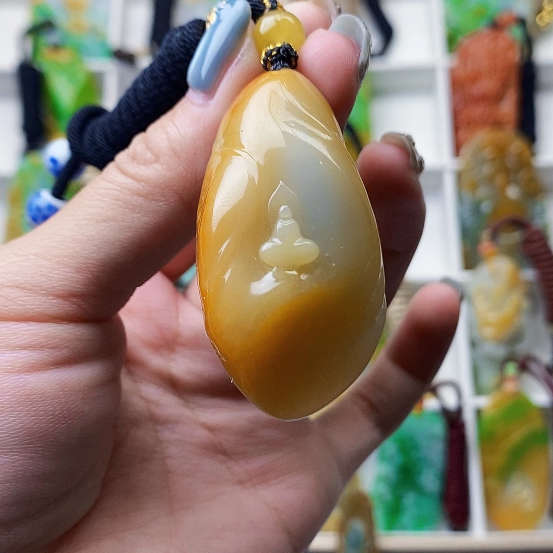 翡翠未镶嵌颈饰翡翠A货