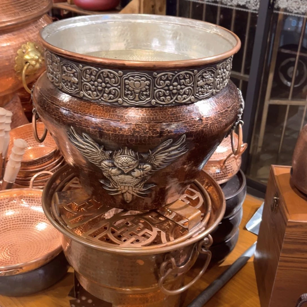 木**里门海大缸手工锻打工艺