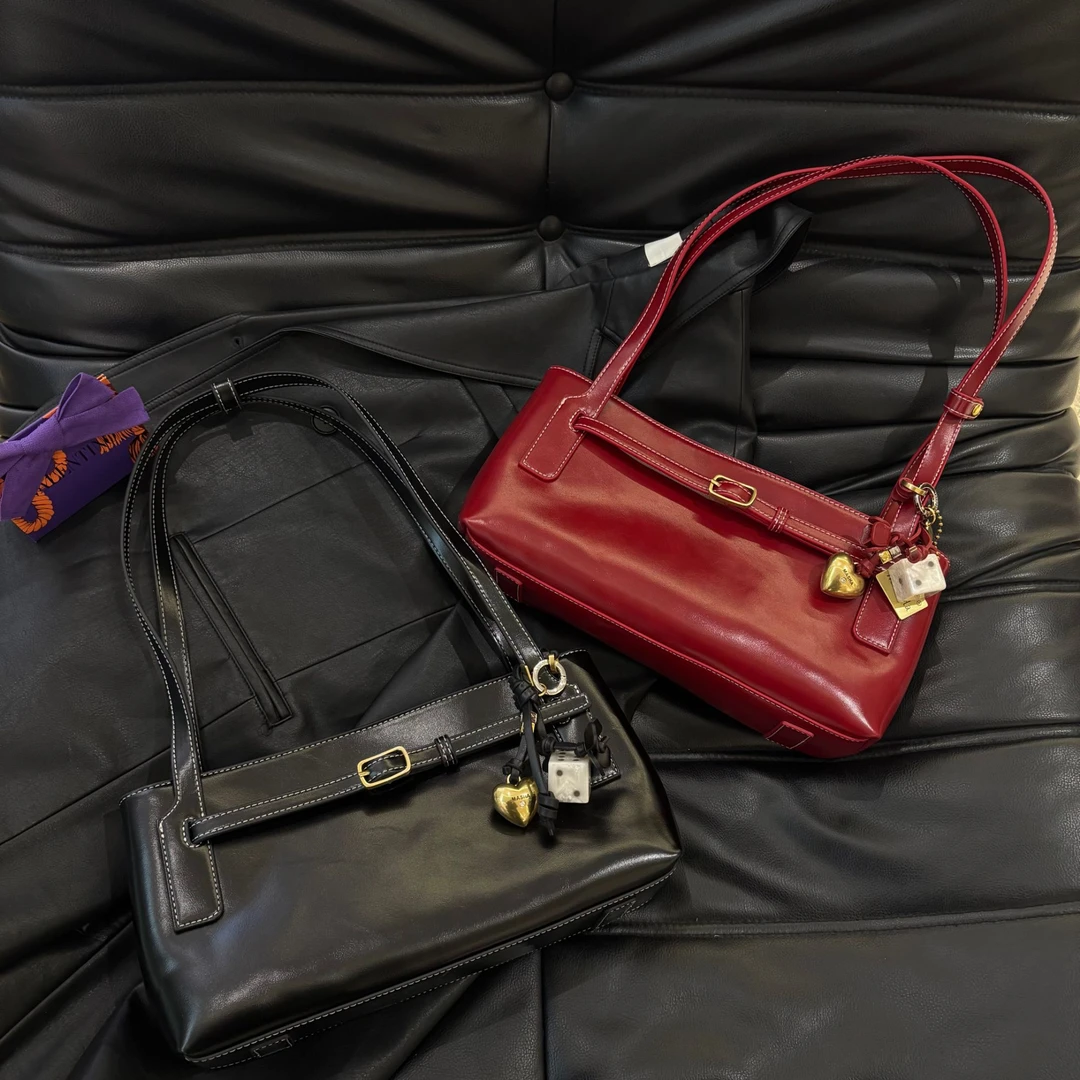 2025春季新款新年礼物小众轻奢简约时尚百搭奢品级单肩斜挎法棍包