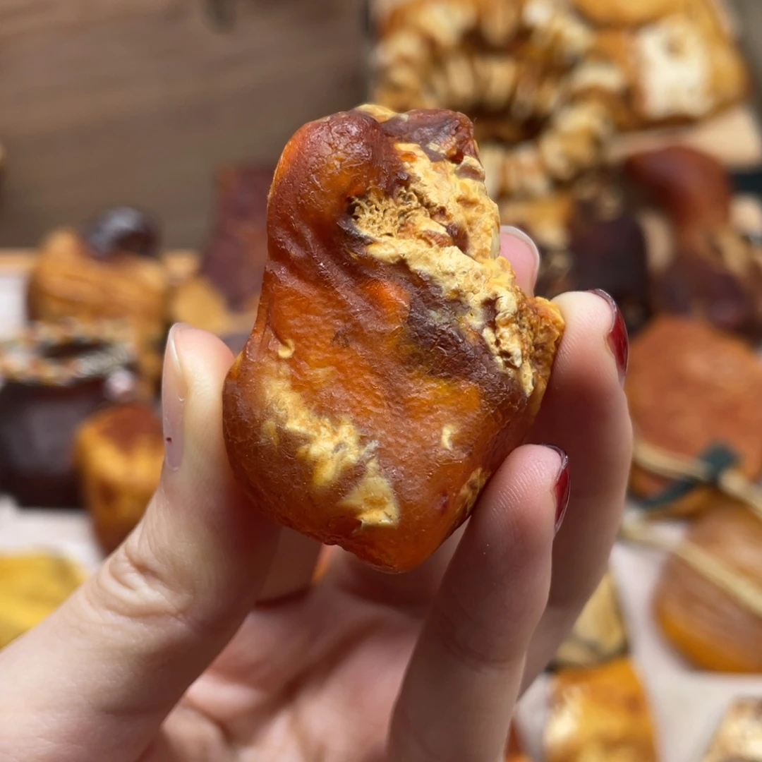 琥珀未镶嵌珠宝奇石