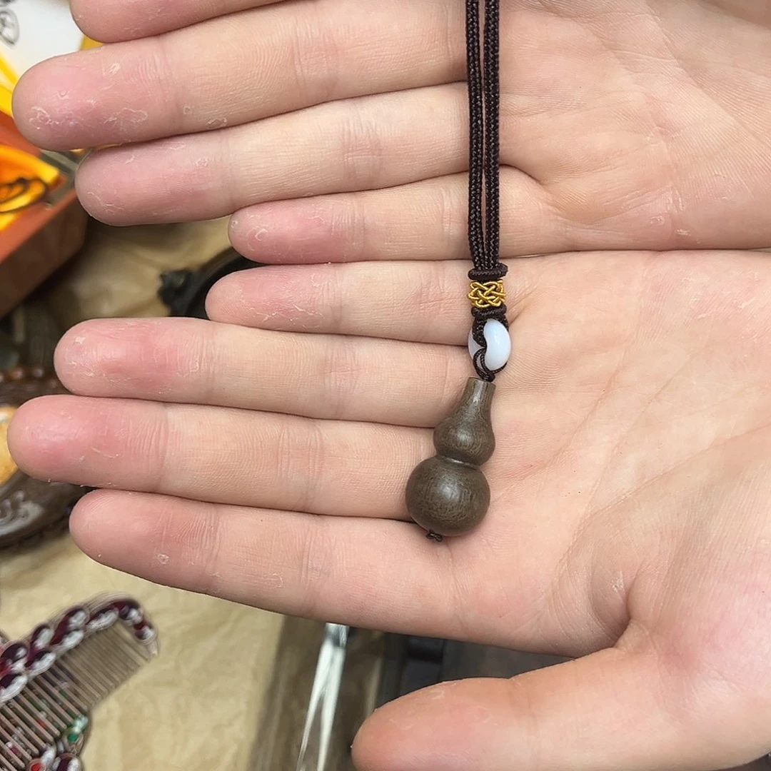 大叶紫檀（黑酸枝木类）