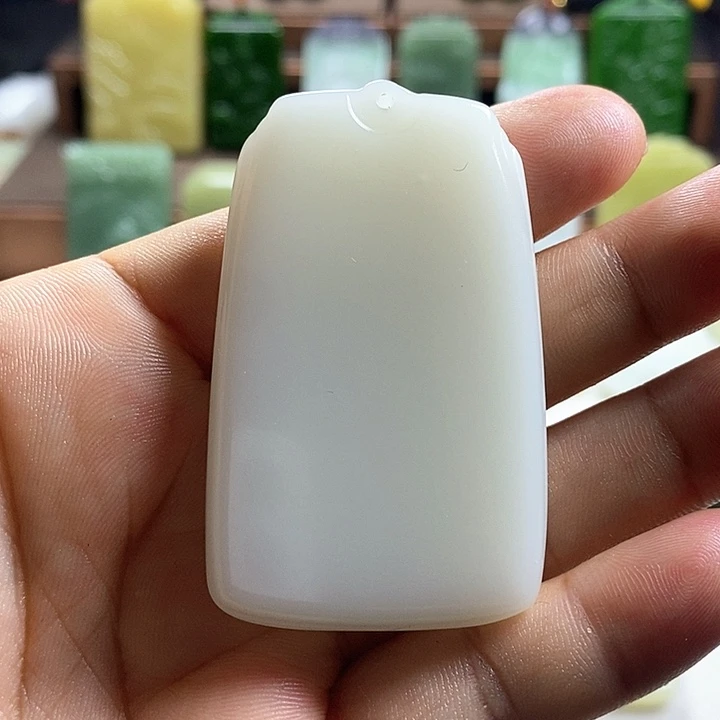 和田玉未镶嵌珠宝奇石