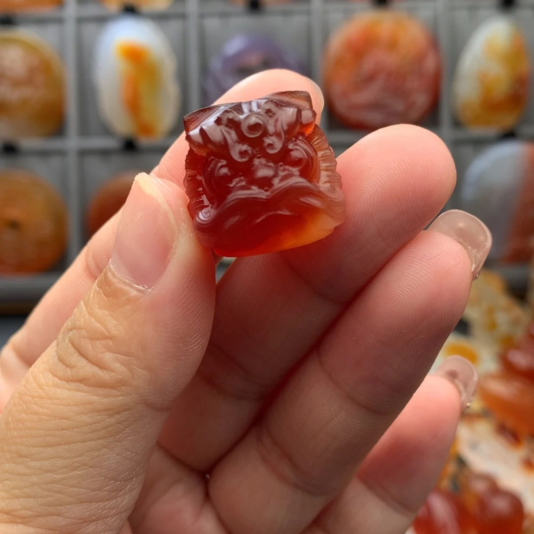 泽***0玛瑙/玉髓未镶嵌颈饰