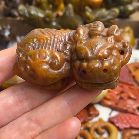 未镶嵌蛇纹石玉颈饰137