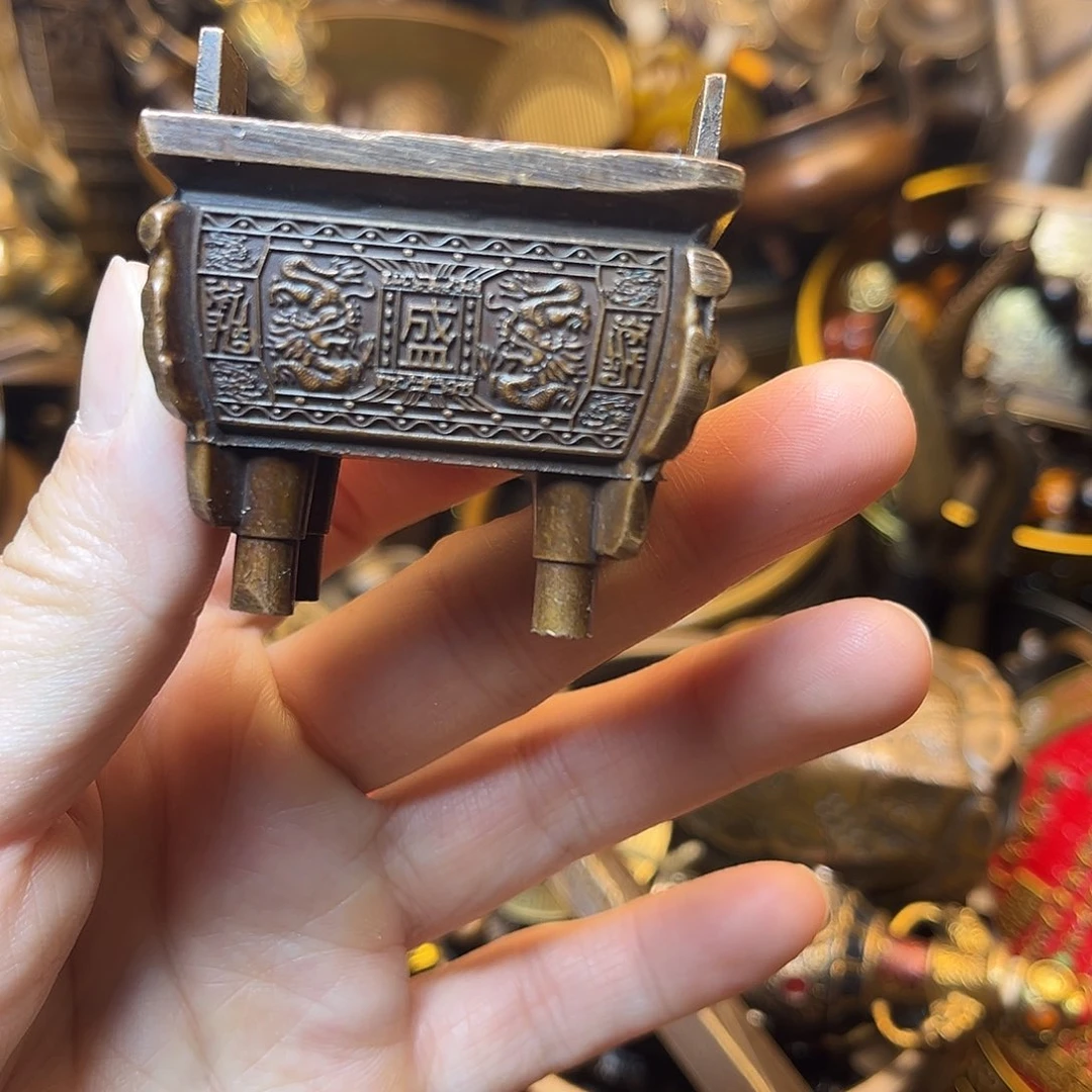 精美铜器工艺品等