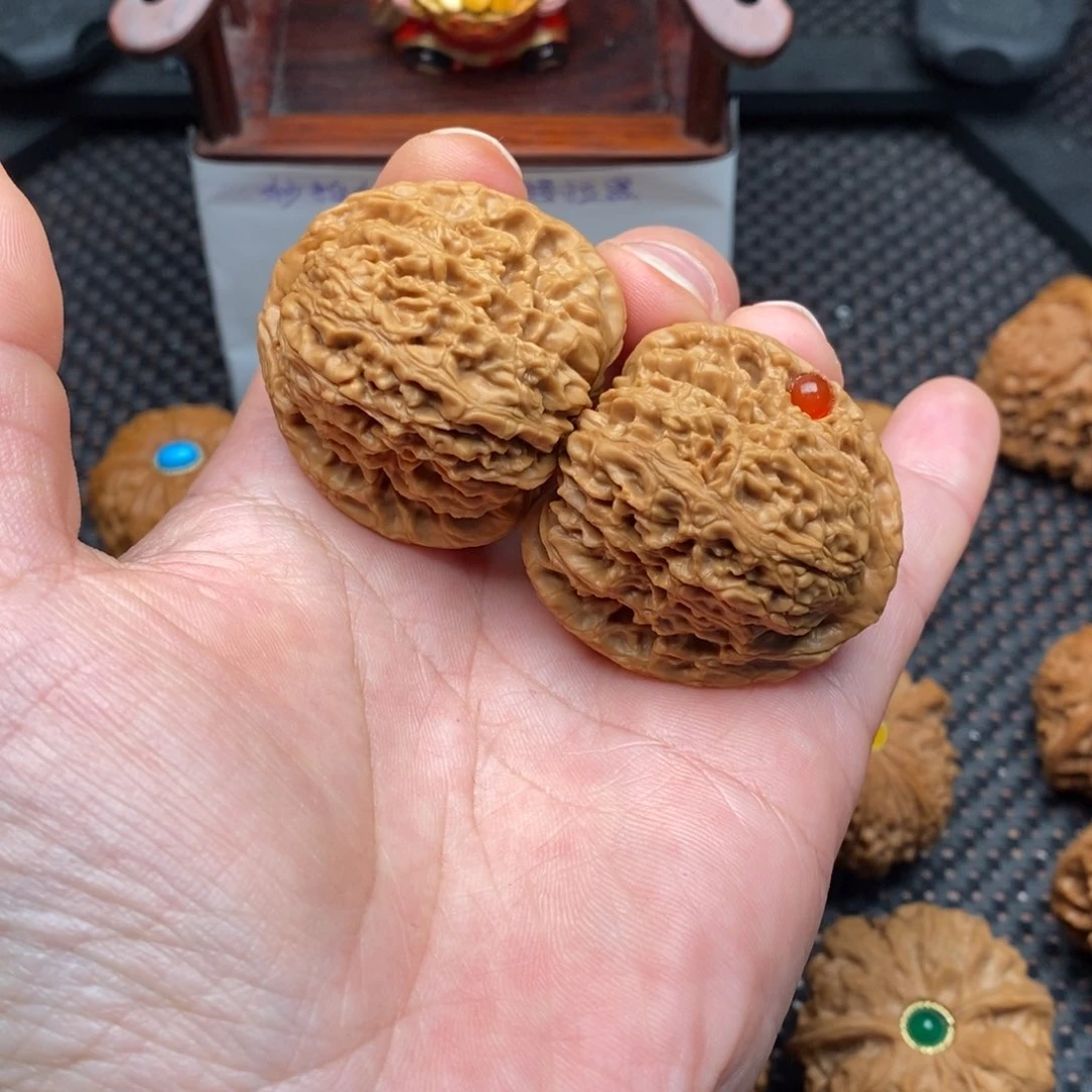 文玩核桃把件全品南疆石40尺