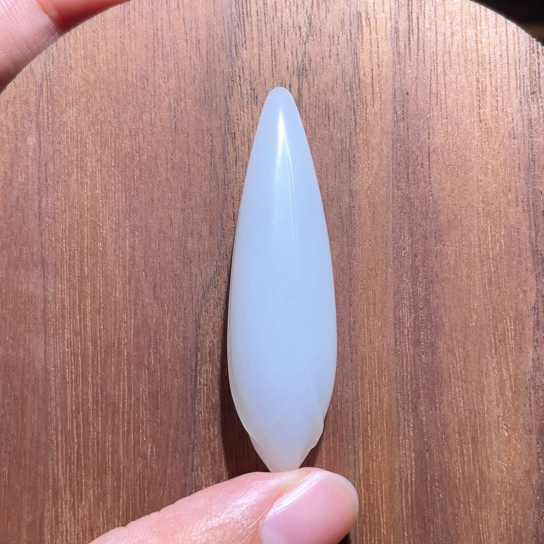 未镶嵌手链和田玉玉兰花吊坠