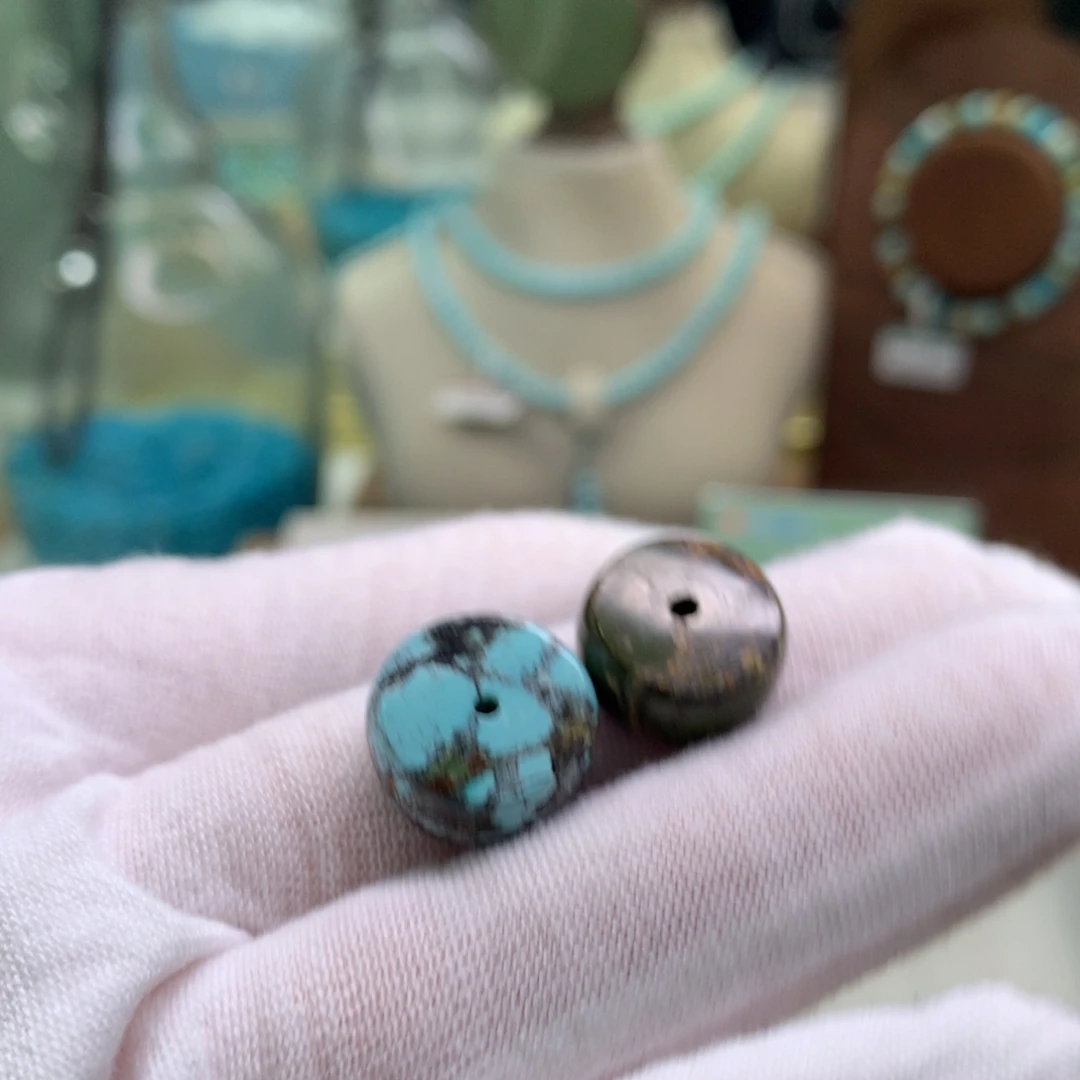 绿松石未镶嵌饰品