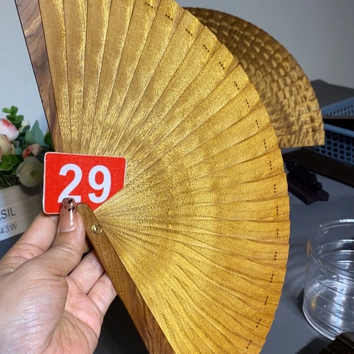 金丝楠用****4金丝楠木扇子