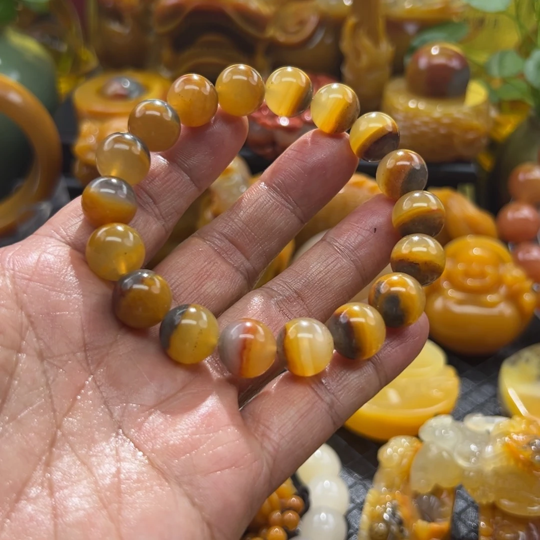 石英质玉未镶嵌颈饰