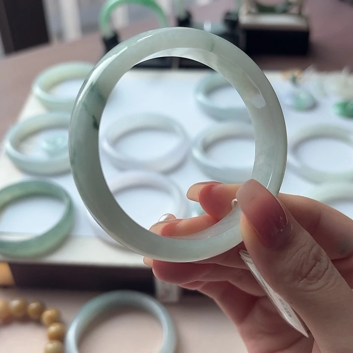 翡翠未镶嵌手镯（序号12）点菜看细节