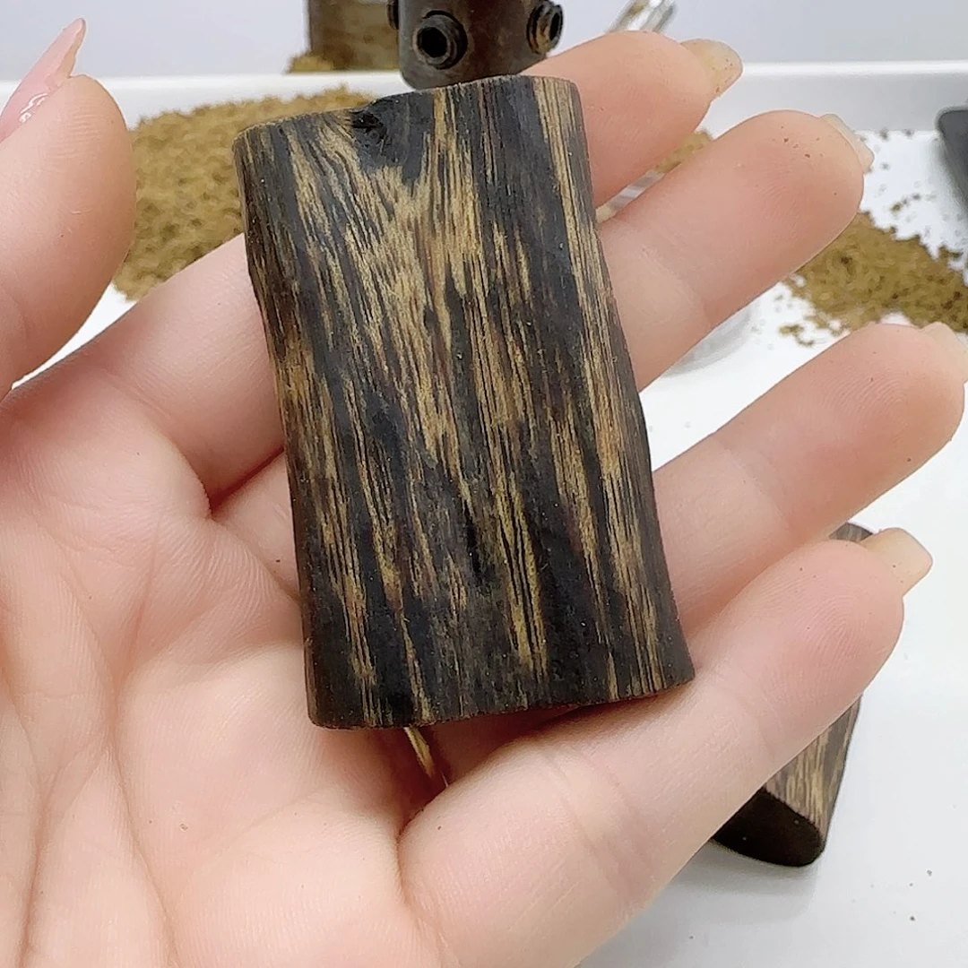 沉香木制品沉香乌身老料乌事拍12克➕99沉