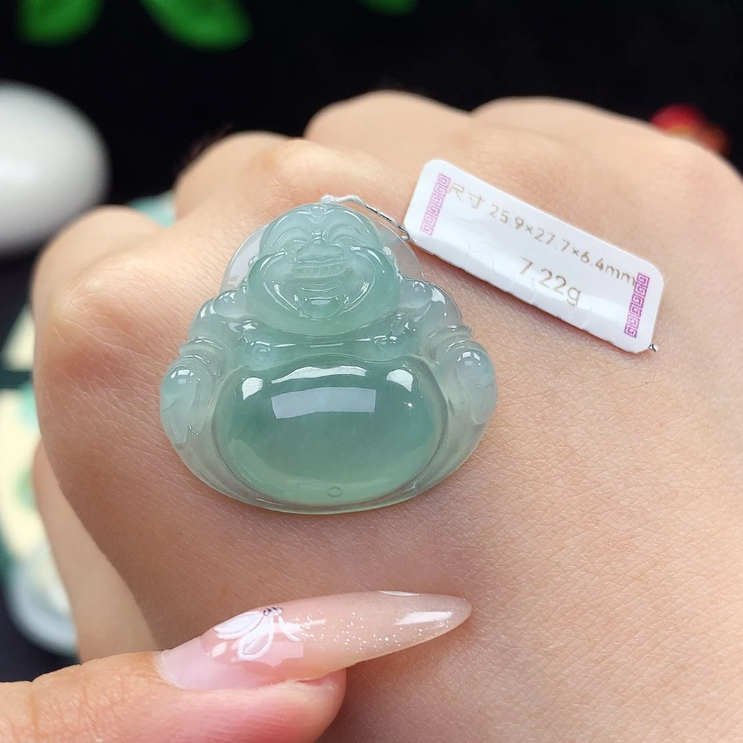 翡翠未镶嵌颈饰佛公