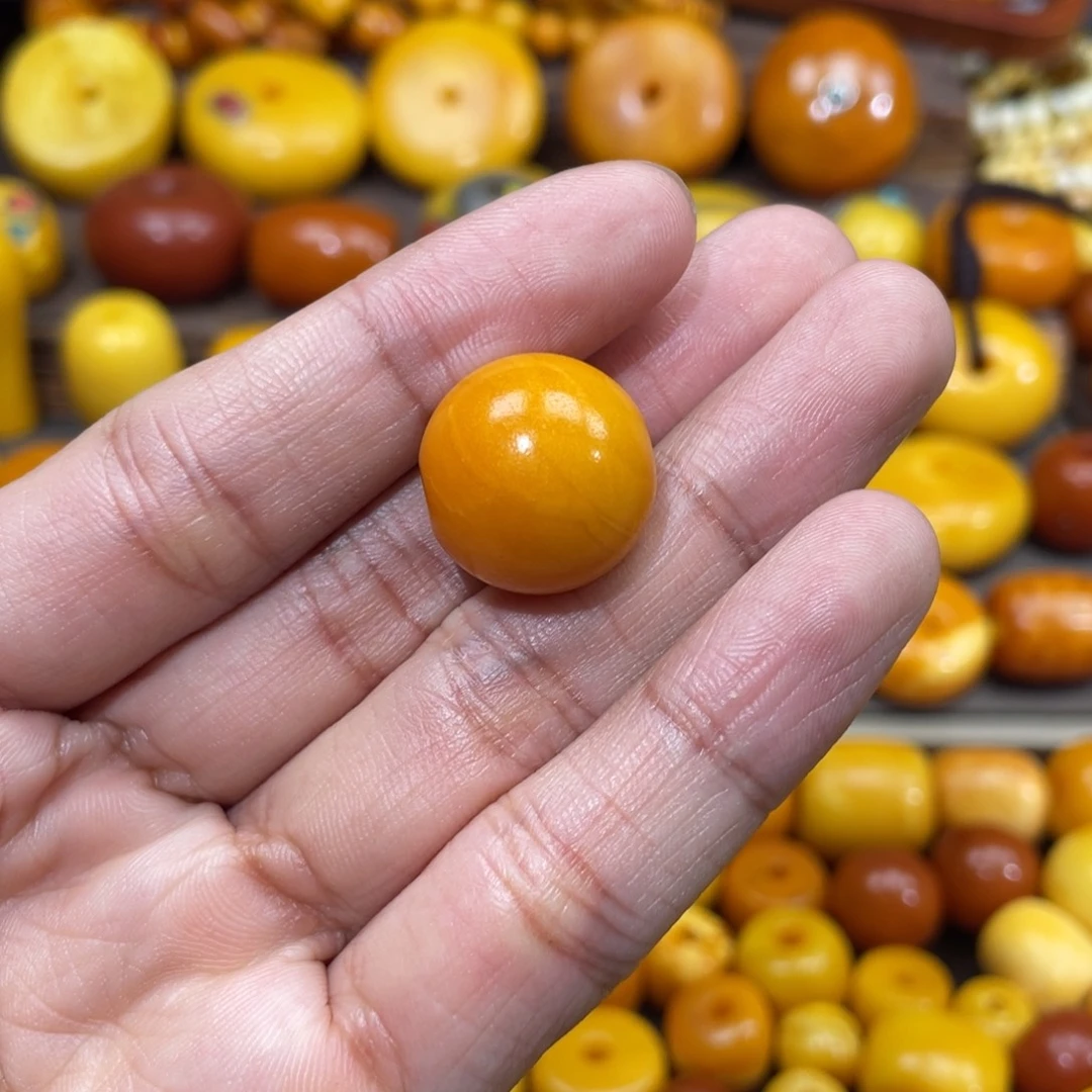 海***什蜜蜡未镶嵌裸石直径19