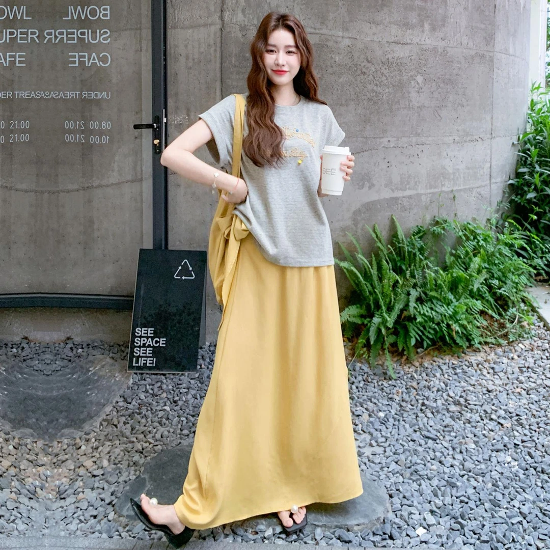 盐甜系穿搭韩版灰色字母t恤套装女夏新黄色休闲显瘦半身裙两件套