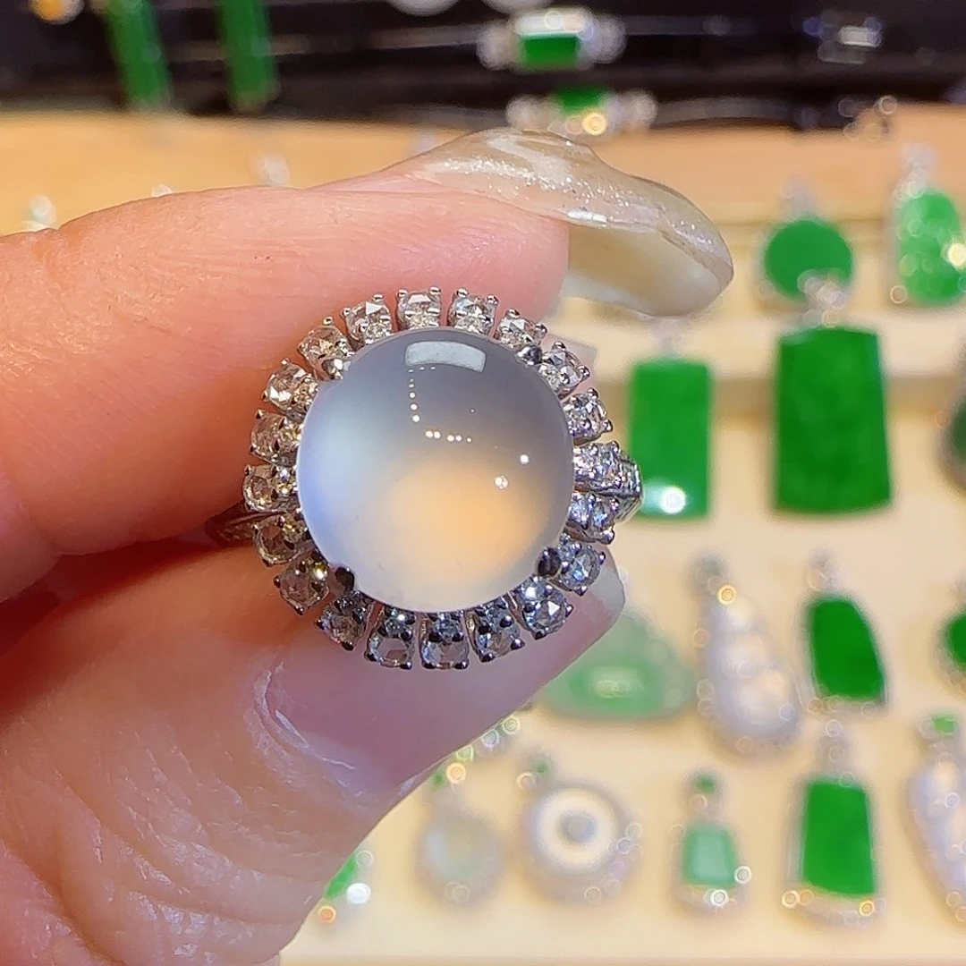 翡翠戒指18K金镶嵌旦