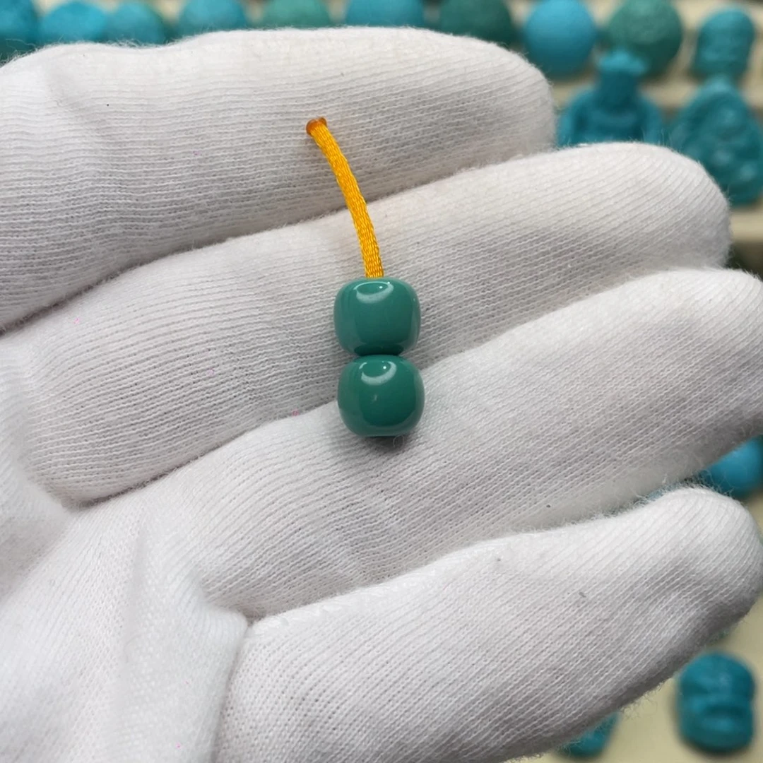 绿松石未镶嵌颈饰卡7.8