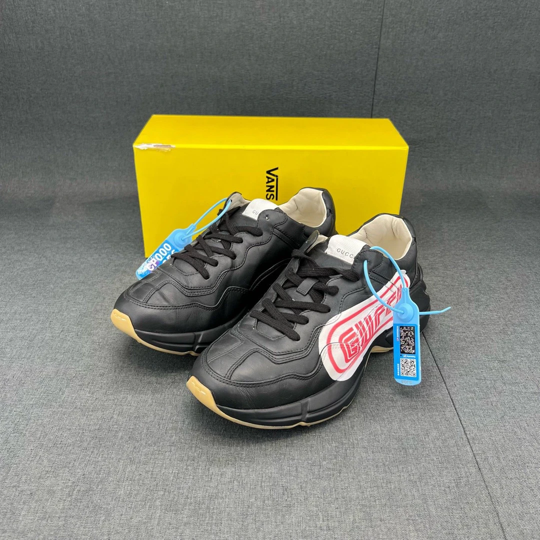 未使用 GUCCI/古驰 码数41.5GUCCI古驰 Rhyton 黑红 全新配盒
