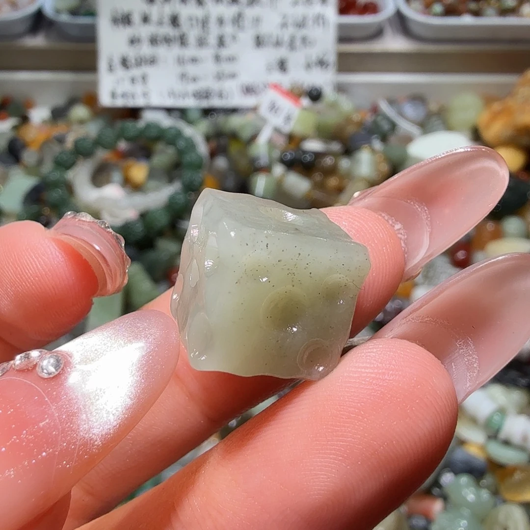 和田玉未镶嵌珠宝奇石