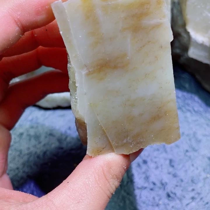 和田玉未镶嵌珠宝半成品