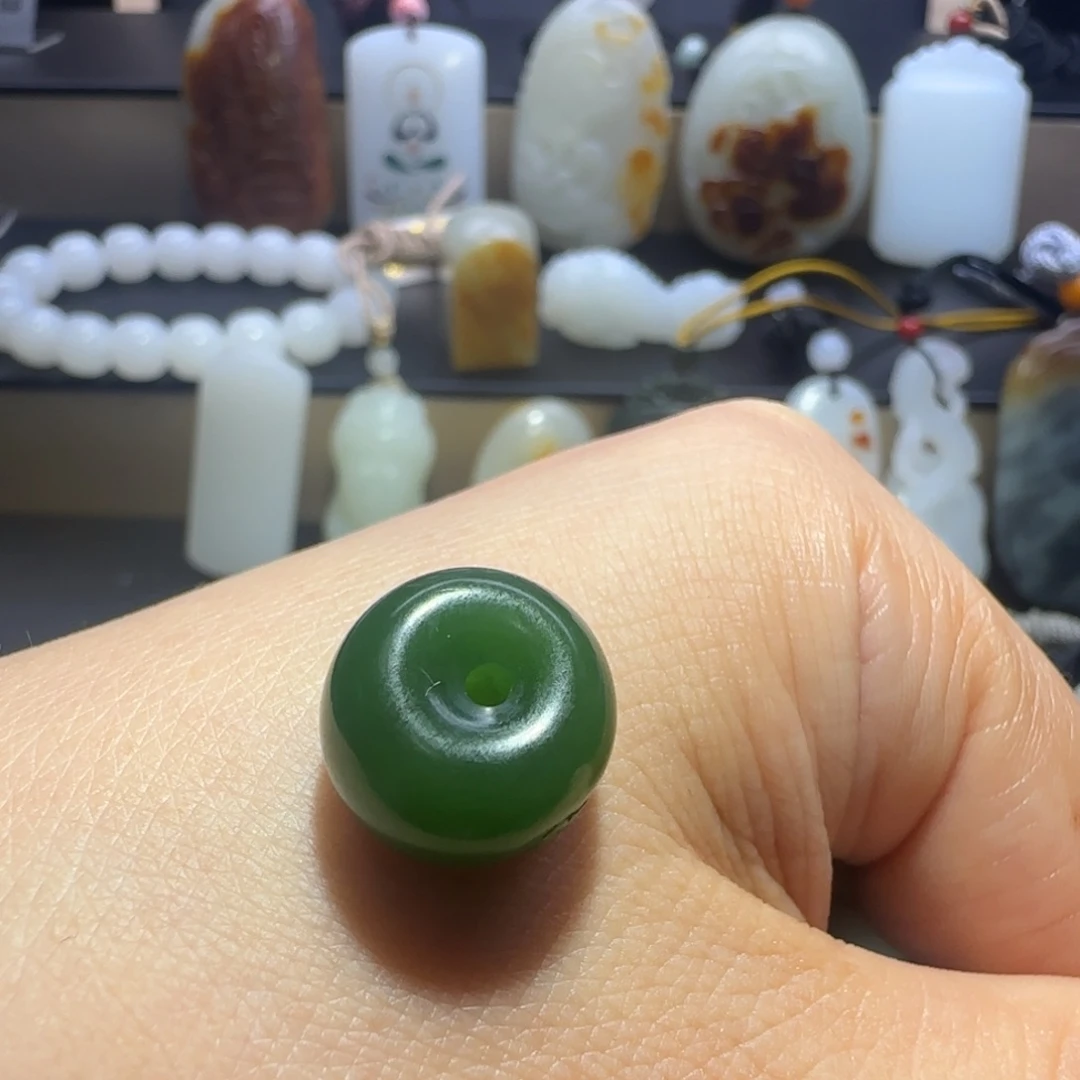 和田玉未镶嵌车挂勤**勤