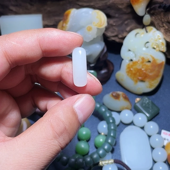 和田玉未镶嵌项圈