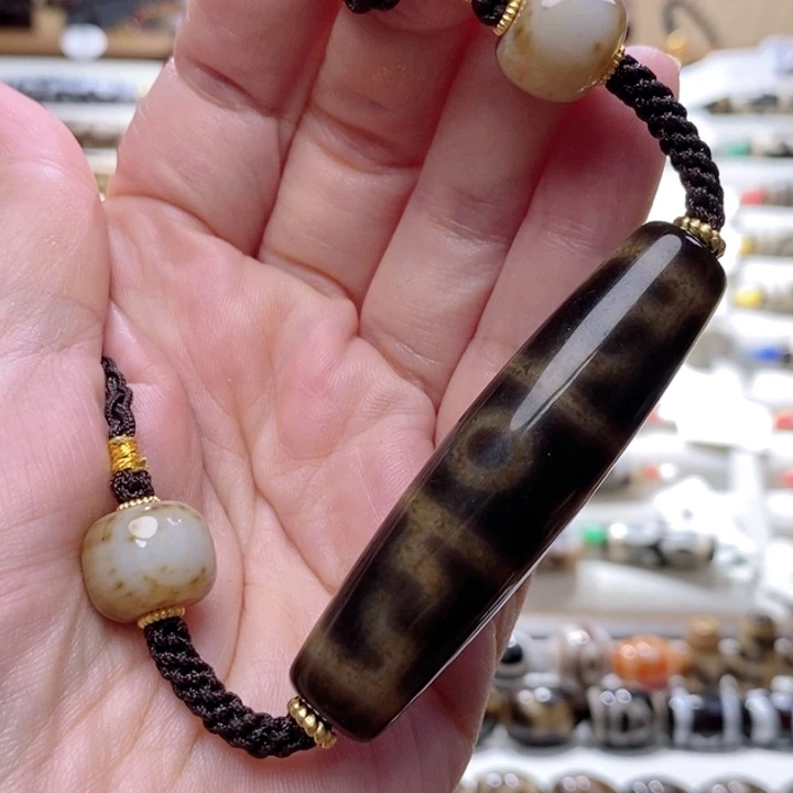 浅***然未镶嵌玛瑙/玉髓珠宝半成品