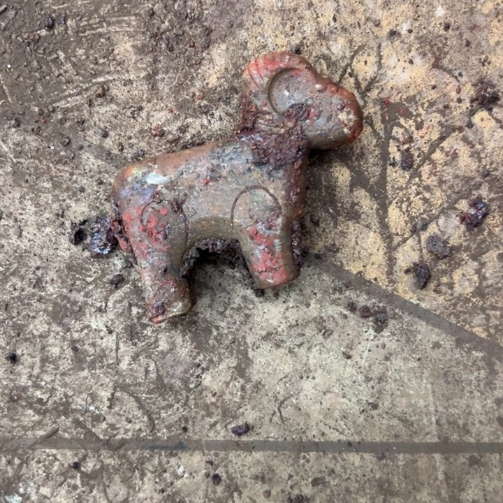 唐***令和田玉（黄玉）未镶嵌把件