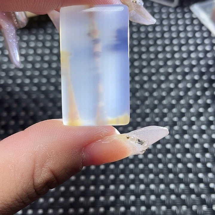 晴***。未镶嵌玛瑙/玉髓珠宝半成品