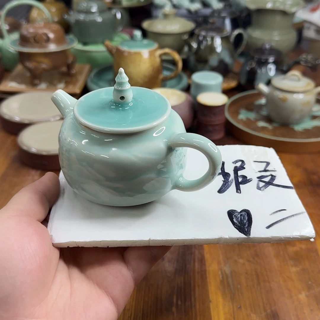 小仲龙泉青瓷微瑕4314