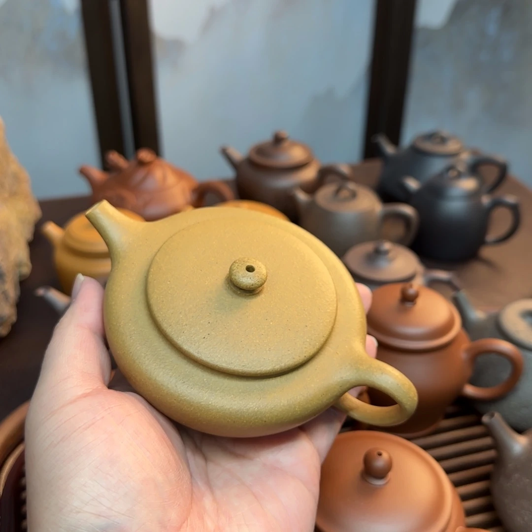 紫砂茶壶宝山青降坡扁晨壶