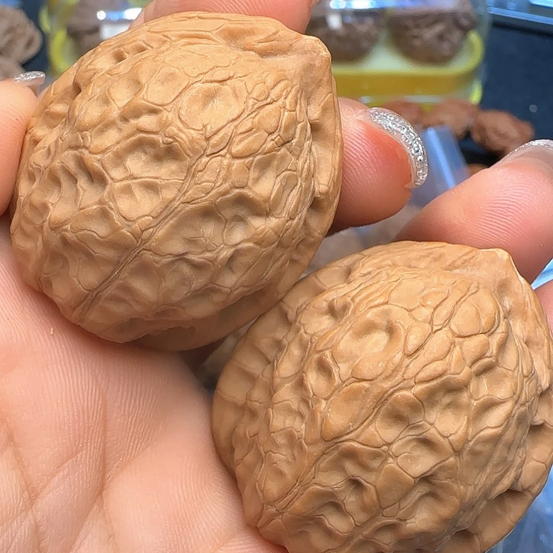 塞***图吊坠文玩核桃35八尺玉