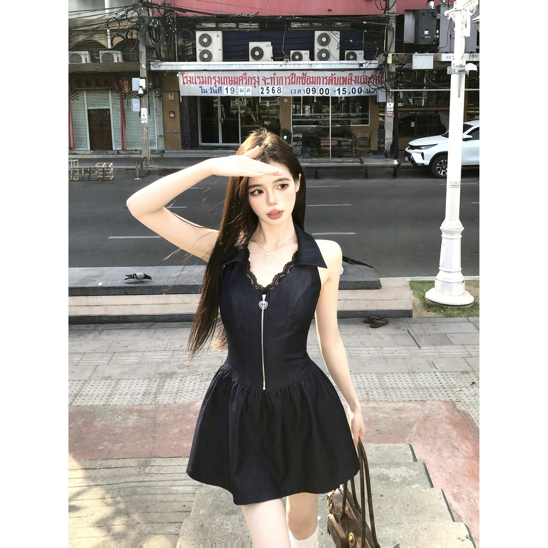 青青-画解WAHJU【莱茵河畔】夏日出游修身显瘦蓝色无袖连衣裙9107W