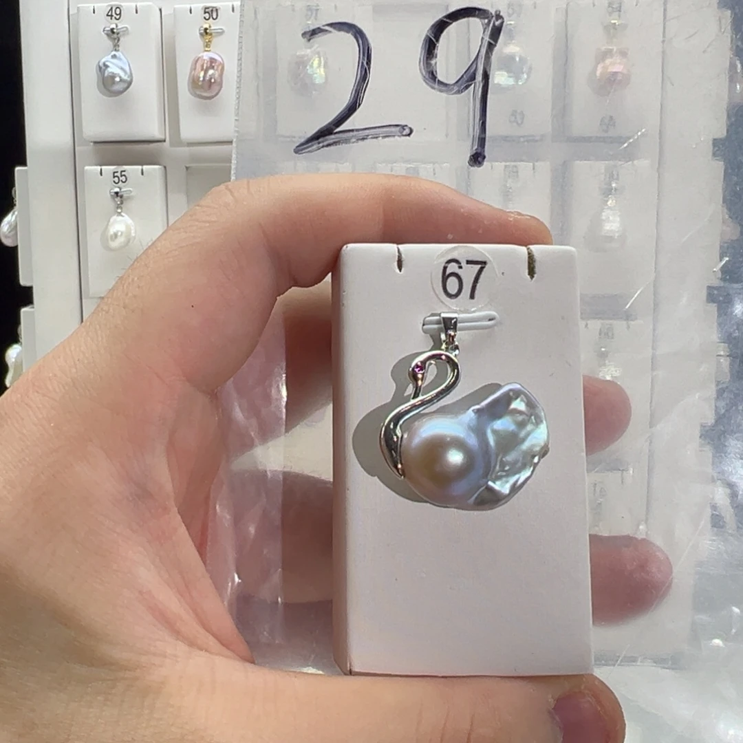 Y***y淡水珍珠颈饰合金