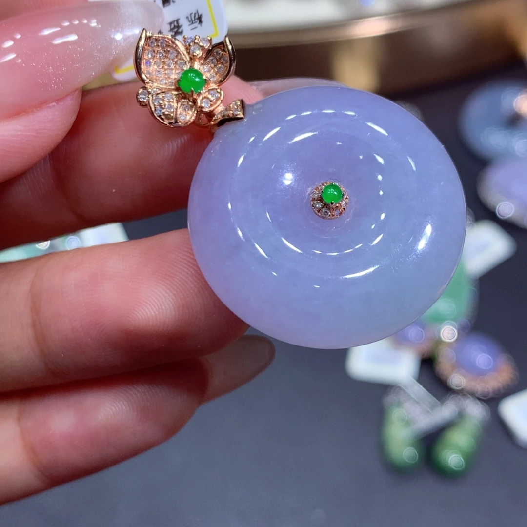 翡翠吊坠(赠链)18K金镶嵌