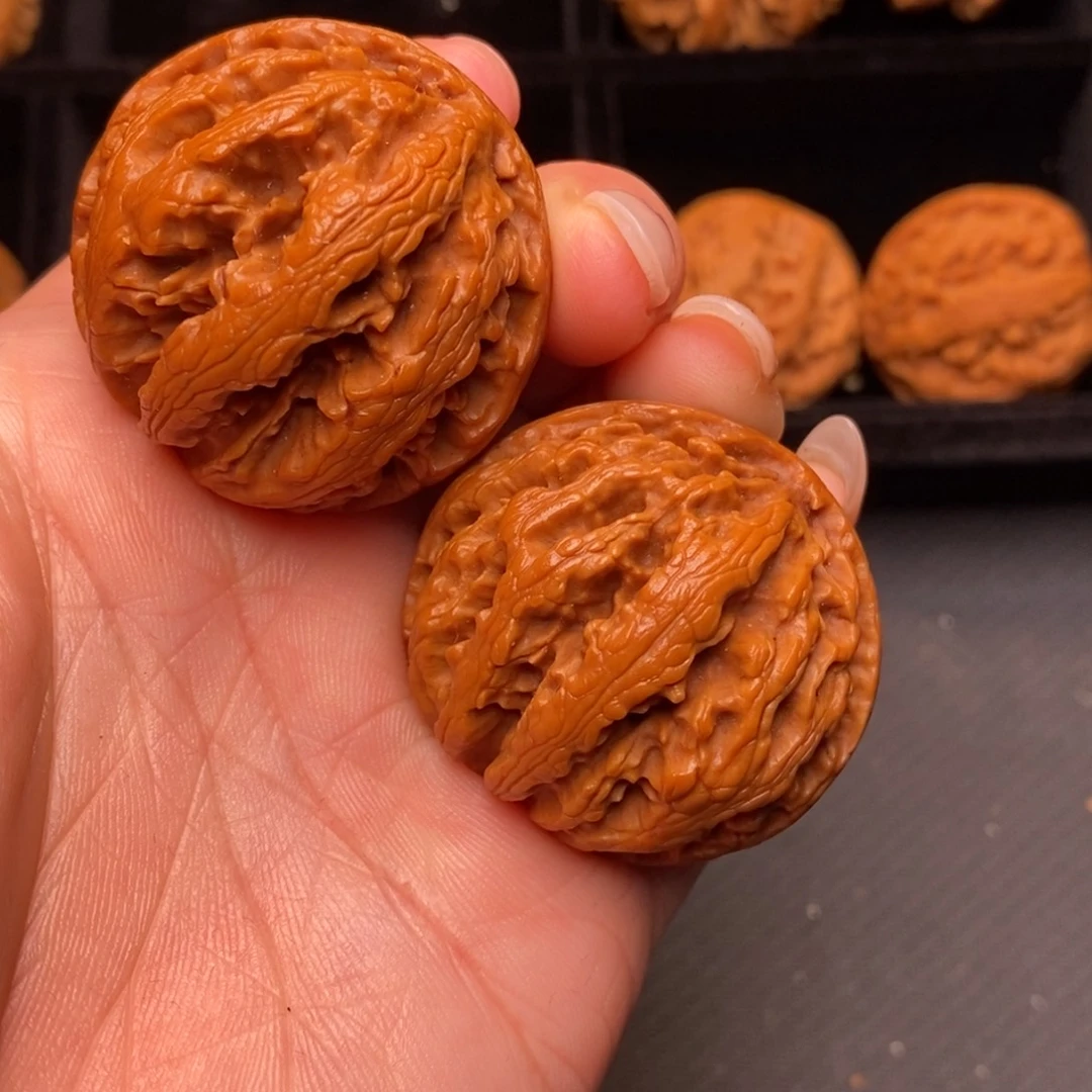 文玩核桃吊坠秦岭野生核桃