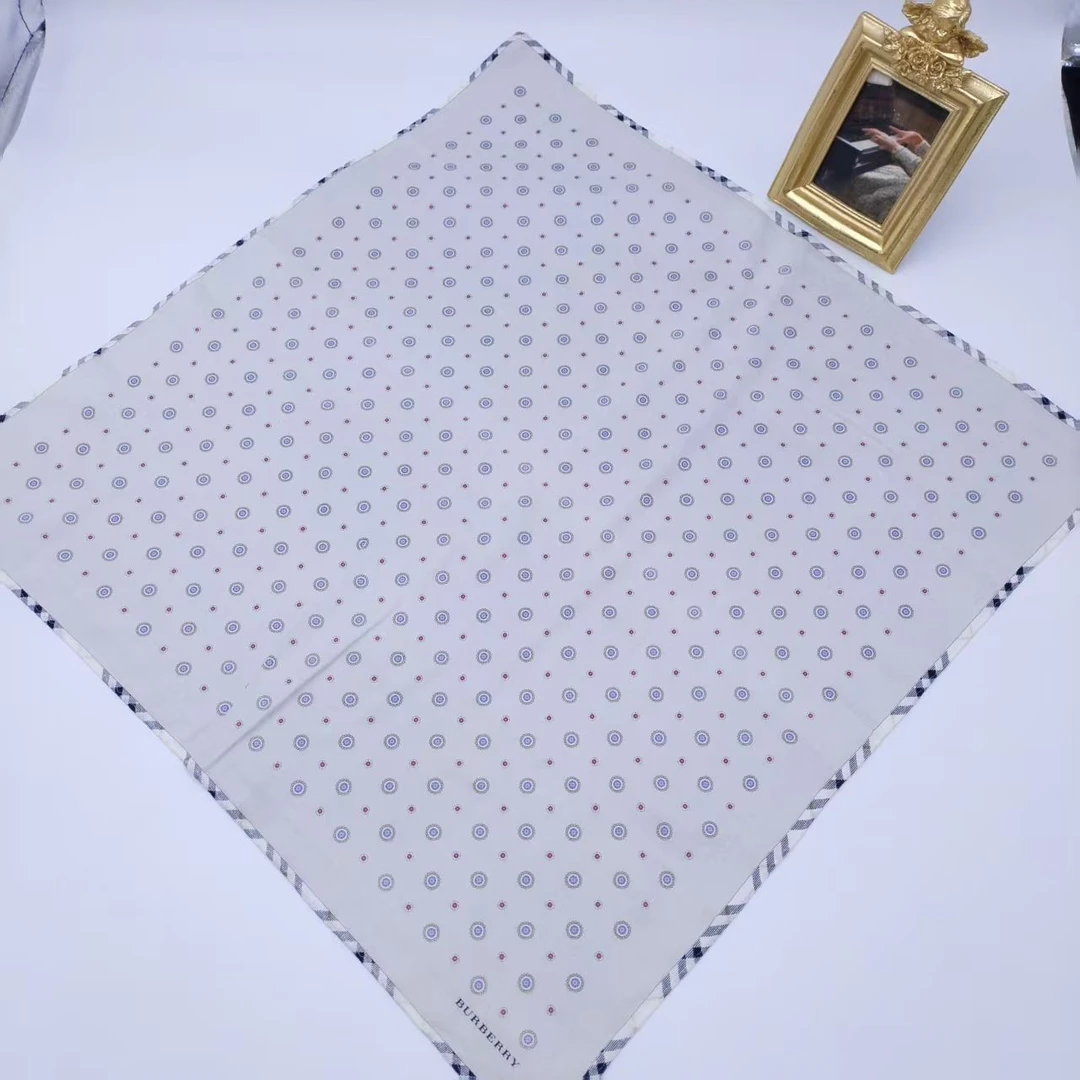 95新 BURBERRY/博柏利 海囤/巴宝莉/丝巾/yy12350