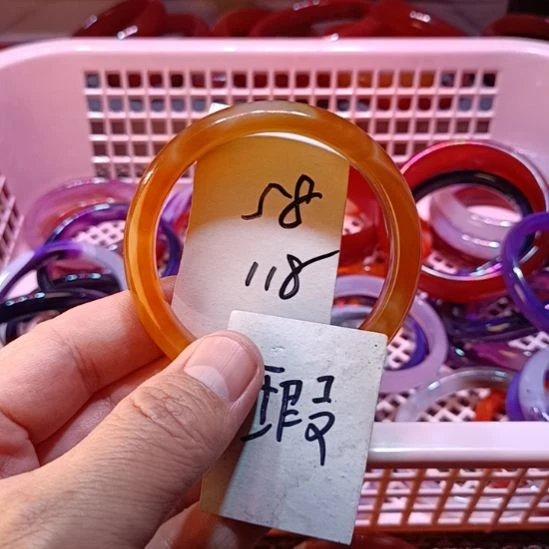 玛瑙/玉髓未镶嵌手镯