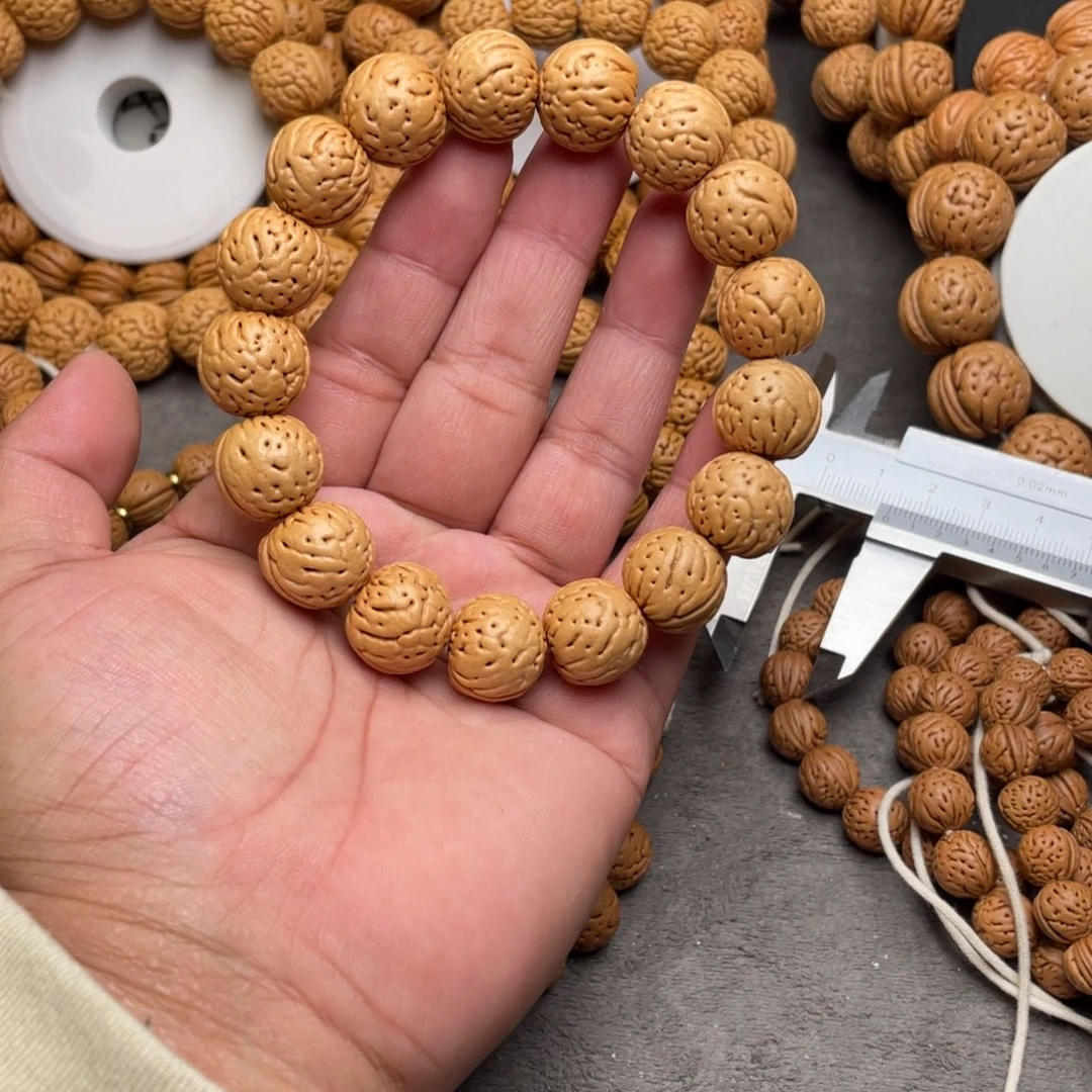 郭***二桃核手串桃核金丹闪17