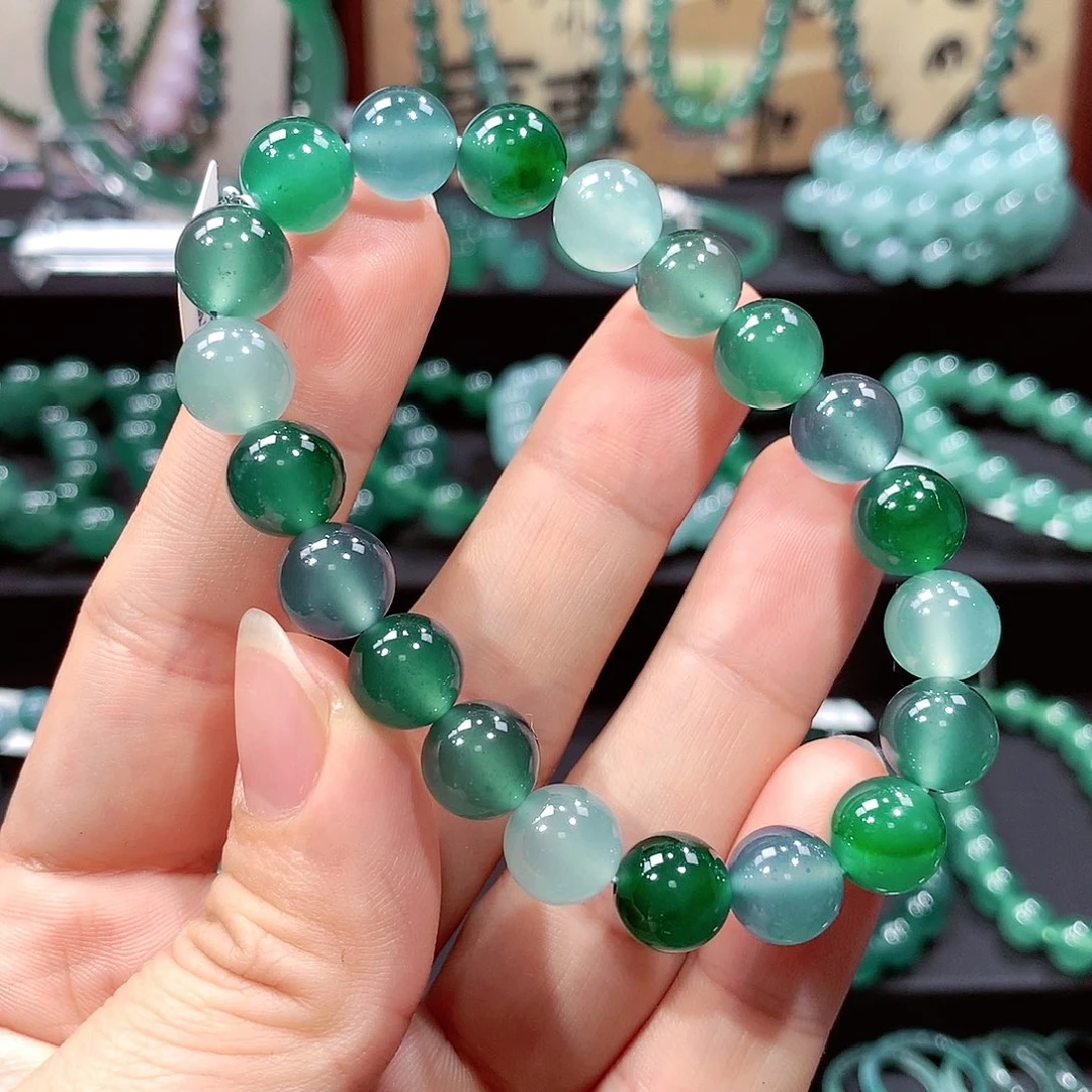 是****翡翠未镶嵌手链卡9.8