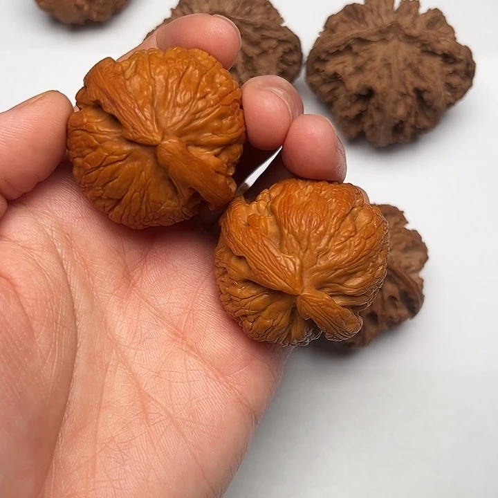 核桃秦岭文玩核桃核桃