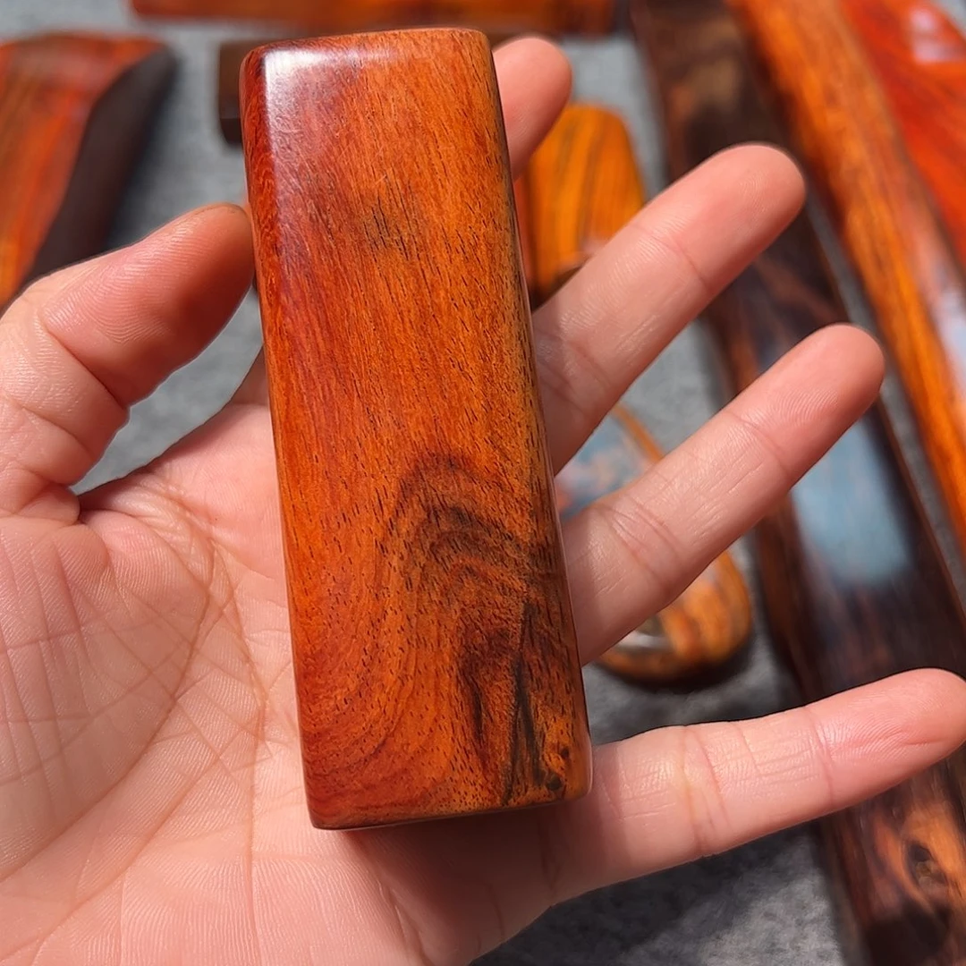 一****交趾黄檀（大红酸枝）