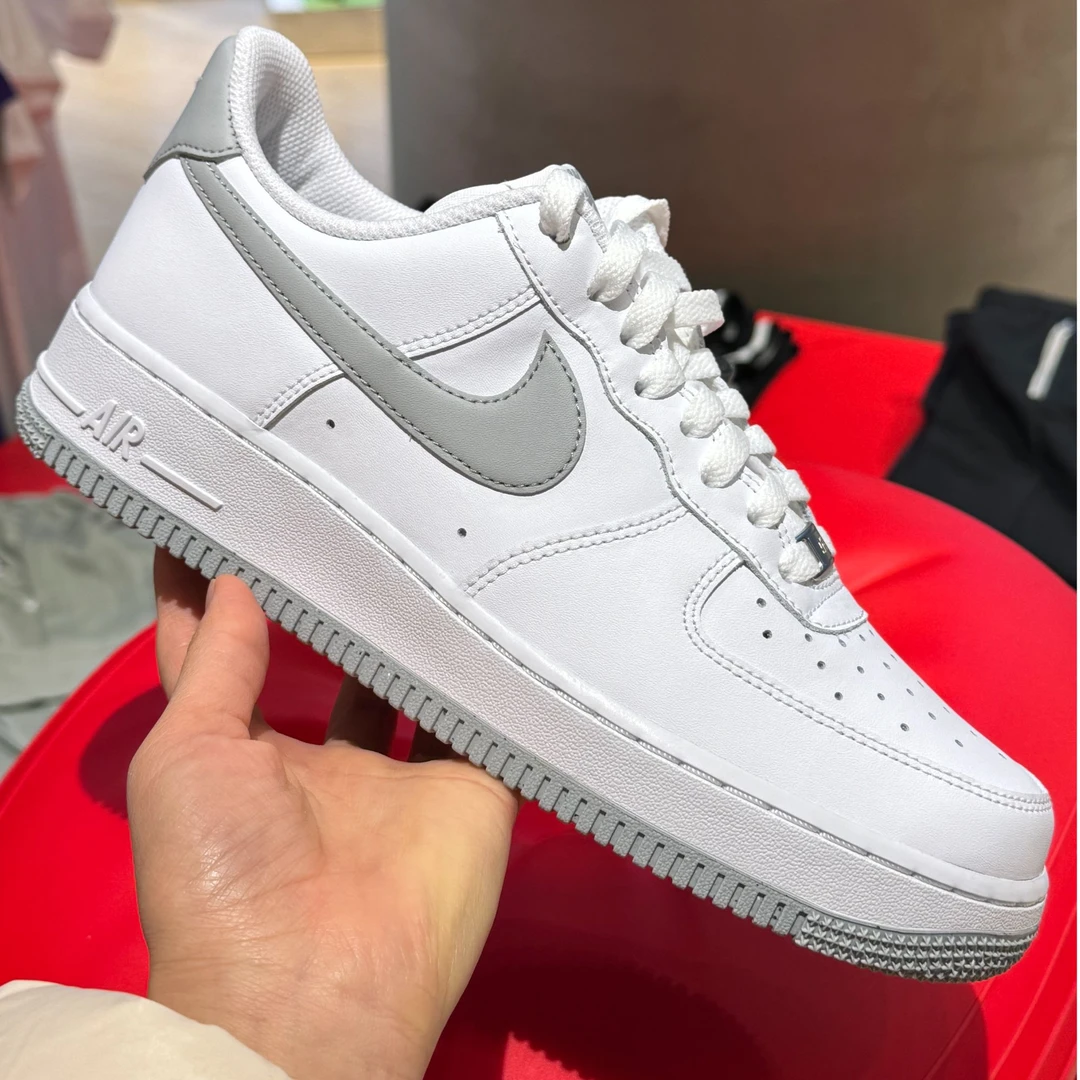 NIKE/耐克 AF1 男款空军一号 "雅丹风"白灰低帮休闲鞋  FJ4146100